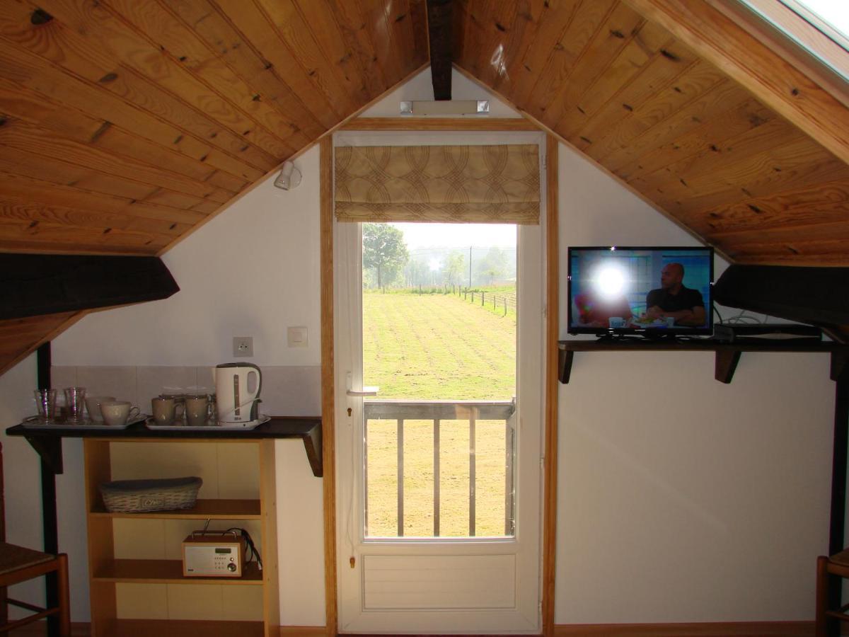 La Blanche Roche Bed and Breakfast Sourdeval Εξωτερικό φωτογραφία