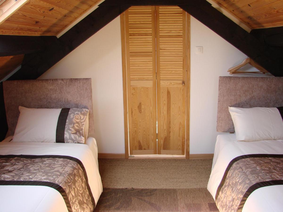La Blanche Roche Bed and Breakfast Sourdeval Εξωτερικό φωτογραφία