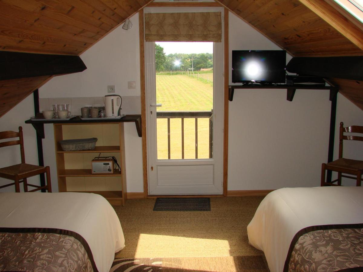 La Blanche Roche Bed and Breakfast Sourdeval Εξωτερικό φωτογραφία